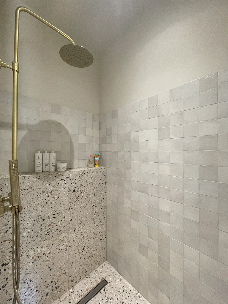 douche zellige blanc