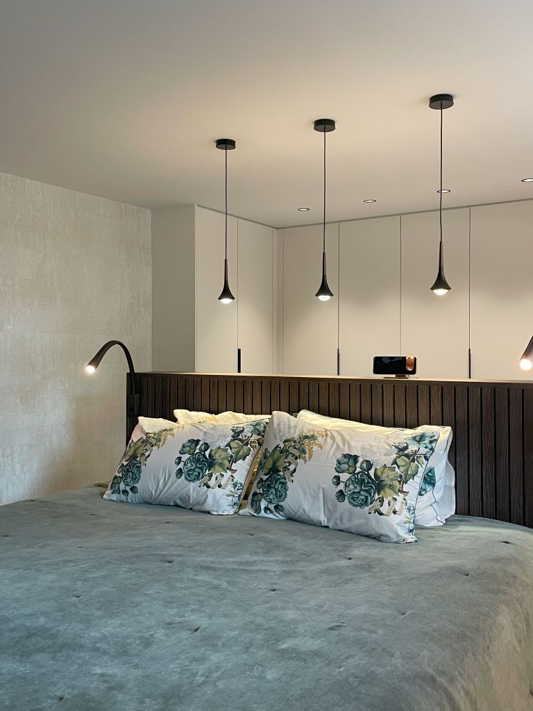 tête de lit sur mesure bois ajouré