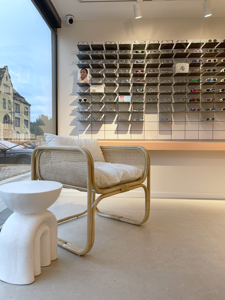 coin kid fauteuil vintage rotin bout de canape